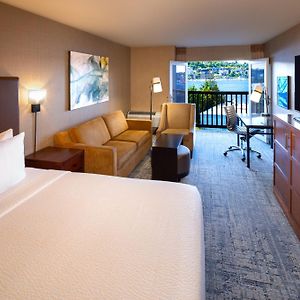 King Room Lake View